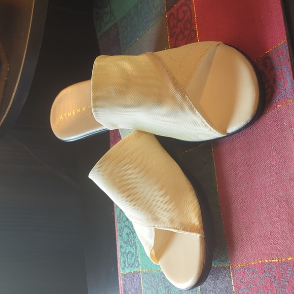 Athena Alexander Viola slide on wedge sandals beige Women's 9 M NEW NWB - Picture 5 of 11